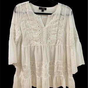 Suzanne Betro White Lace Blouse Women’s Size Medium
